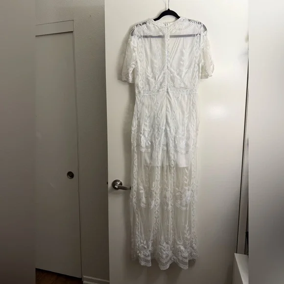 Eleter Chic White Lace Maxi Dress - Picture 3 of 4